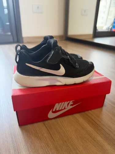 Tênis Nike infantil