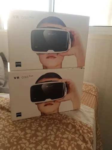Vr one plus Zeiss