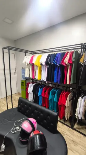 Arara de roupas preço pra vender logo 600