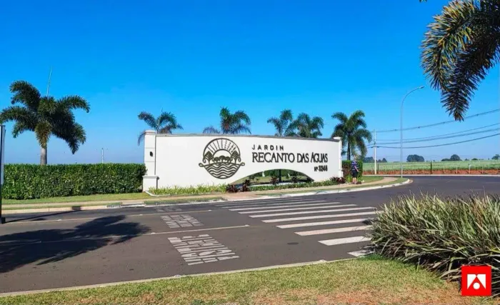 Terreno à venda com 421,34 m² no Recanto das Águas em Santa Bárbara d'Oeste