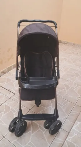 Carrinho de bebê R$350