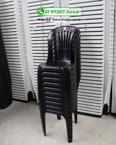 Conjunto de 10 cadeiras pretas de plástico baratas