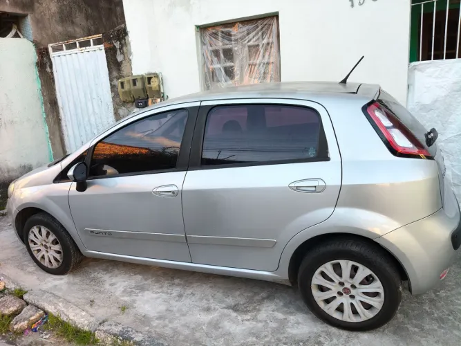 Fiat Punto Attractive 1.4 Fire Flex 8V 5P 2015