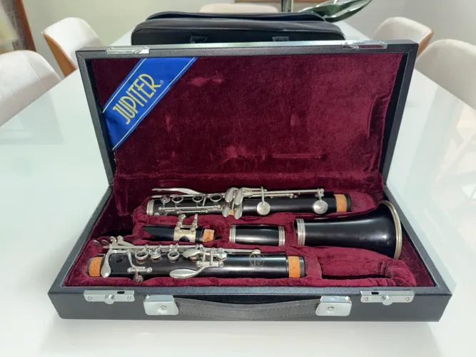 Clarinete Júpiter JCL 931 Parisiense