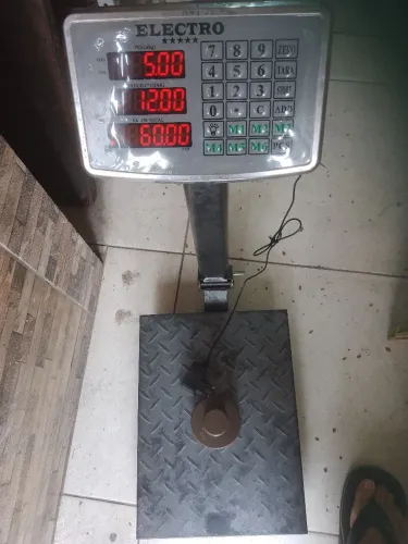 Balança seme nova