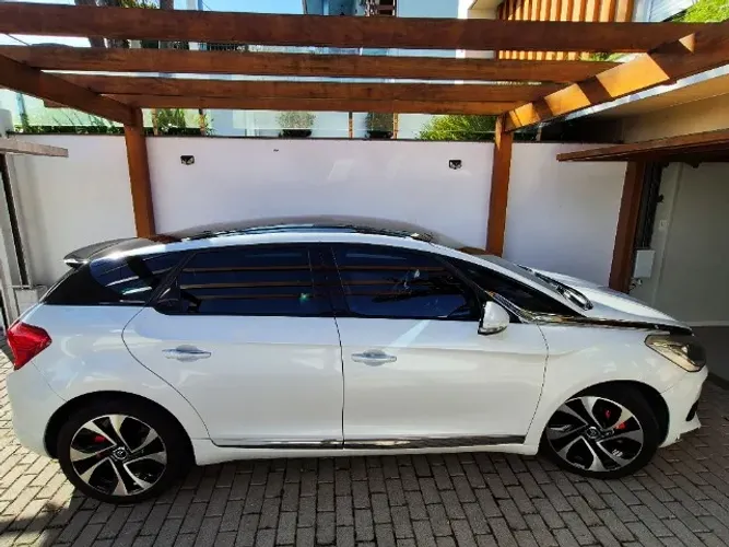 Citroen DS5 1.6 Turbo 16V 5P Aut. 2014