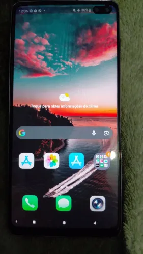 S10 plus, tela com detalhes na frente, é defeito no conector. Detalhes abaixo
