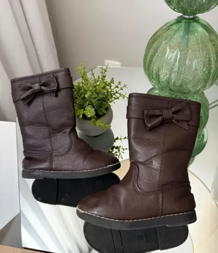 Bota com laço lado Importada EUA - Tamanho 25-26