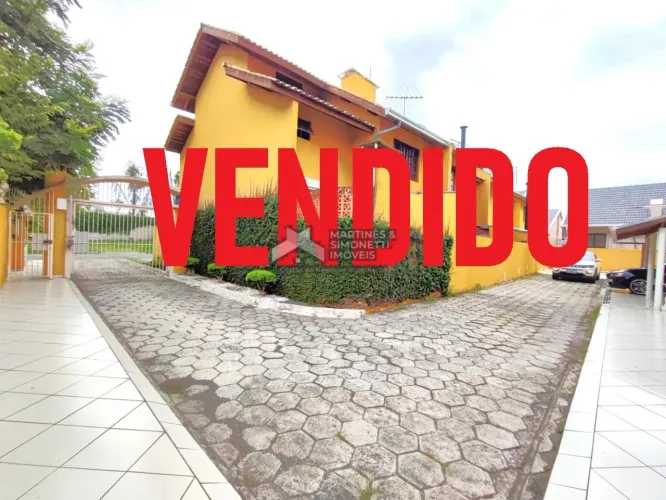 Sobrado - Condomínio Fechado - Xaxim