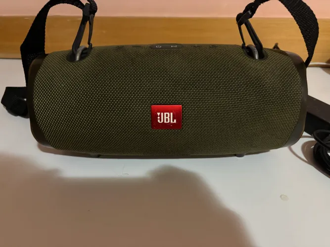 Caixa de som JBL xtreme 2