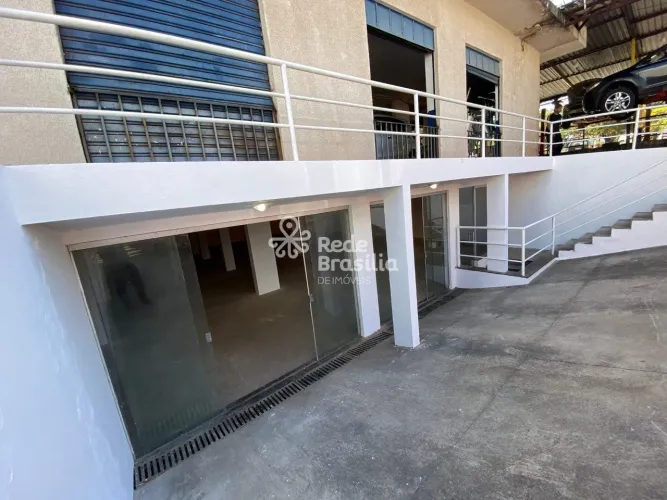 Espaço Comercial de 400 m² no Subsolo - Guará II | Frente para a Avenida Contorno