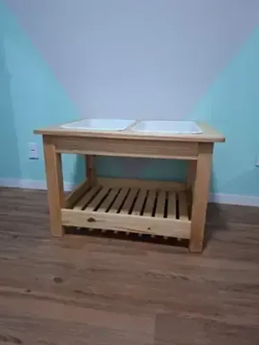 Mesa com bandeija TO Estado: Seminovo sensorial tátil - Montessori