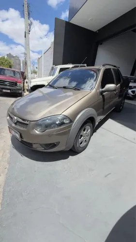 Fiat Strada Trekking 1.6 16V Flex CD 2015