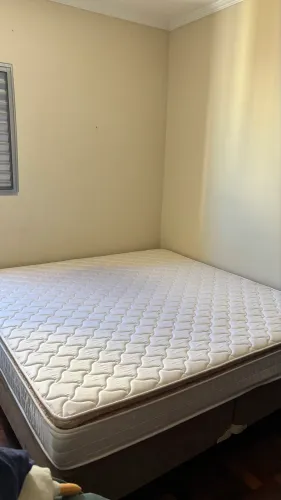 Cama box King Size nova 