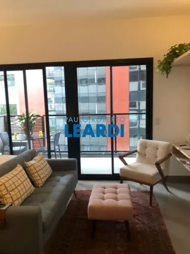 APARTAMENTO - PINHEIROS - SP