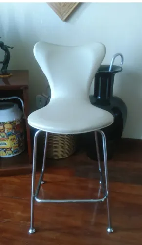 2 banquetas de design de inox 900 reais