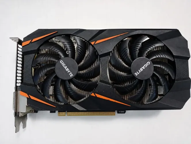 GTX 1060 6gb !COM DEFEITO!