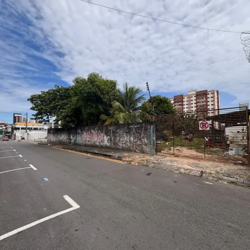 Lote Terreno Vieiralves 900m2