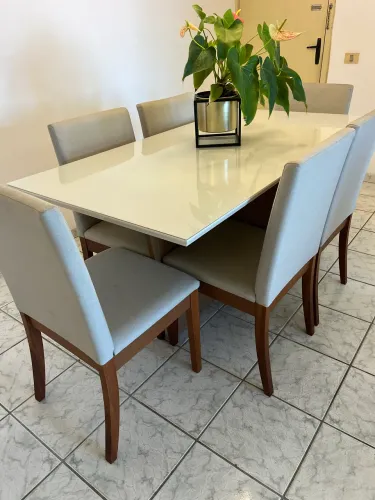 Mesa 6 cadeiras