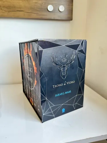 Box trono de vidro edição especial