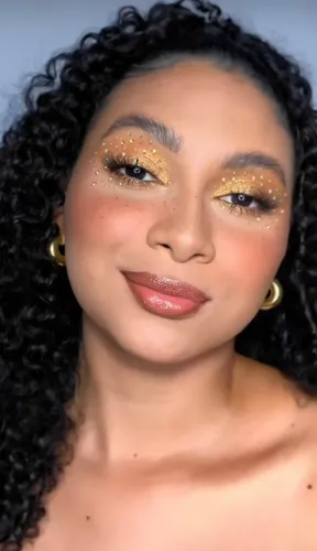 Maquiagem Profissional / R$70,00