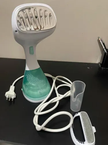 Ferro de passar a vapor