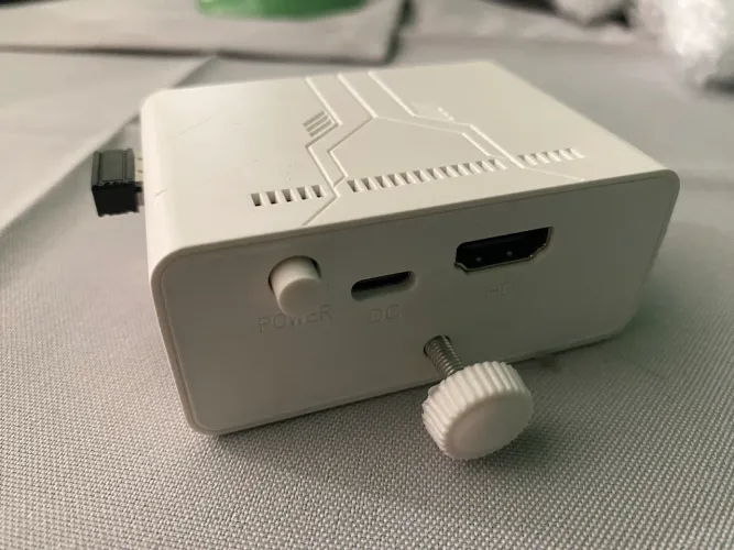 Gamestick Y7 na caixa pouquíssimo uso
