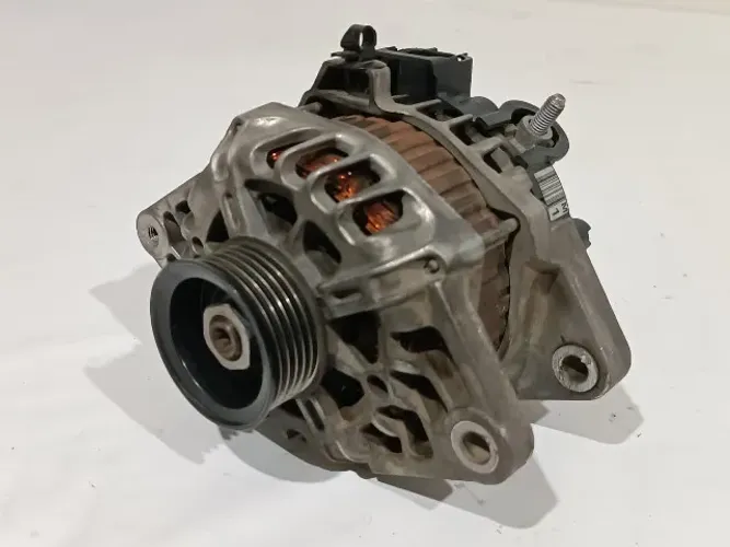 Alternador Kia Cerato 1.6 16v | 2010 à 2013 | 37300-2B101 - Usado/Original