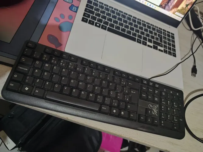 Teclado escritório 