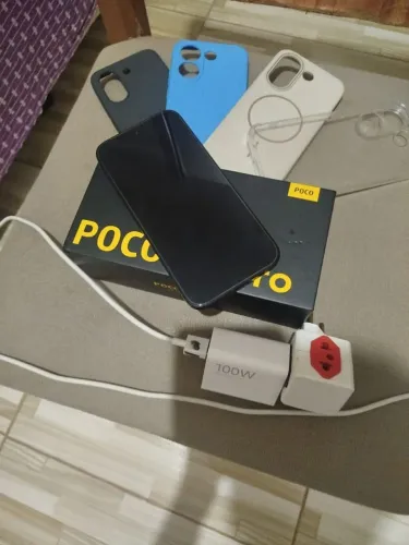 Poco x8 pro em conservado com 4 capinha de brinde