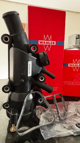 Carcaça da válvula termostática motor rocam