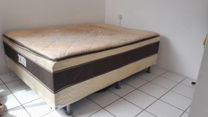 Vendo Cama Unibox Casal Eurosono