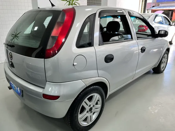 Chevrolet Corsa Hatchback 1.0 MPFI 8V 71cv 5P 2002