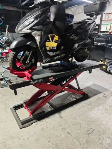 Elevador de moto pneumático Krebs