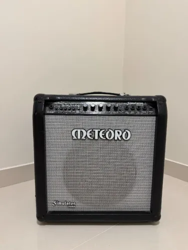 Amplificador Meteoro Simulator Chorus 100W