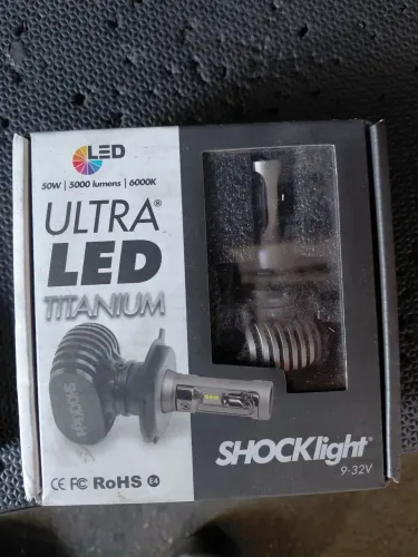 Lâmpada Ultra LED Encaixe HB4