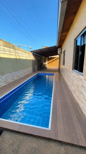 Casa com 3 quartos e piscina bom de preço