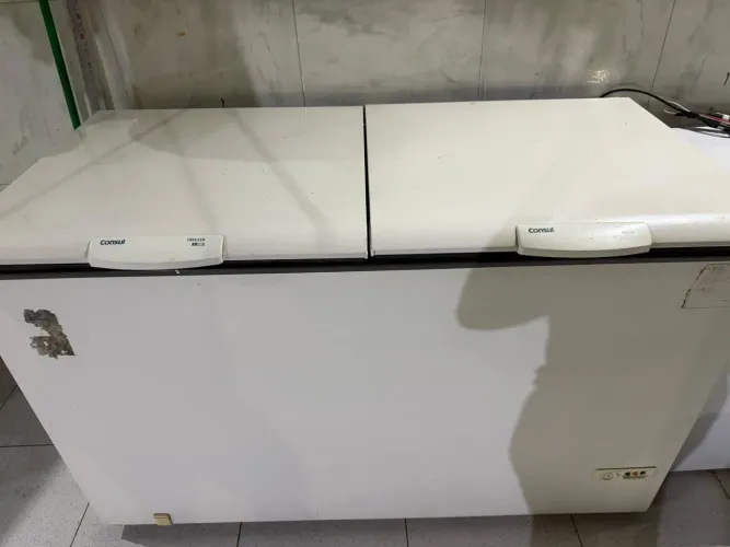 Vendo freezer em bom estado