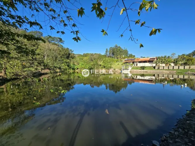 Chácara à venda em Limeira, Área Rural de Limeira, com 2 quartos, com 21000 m²