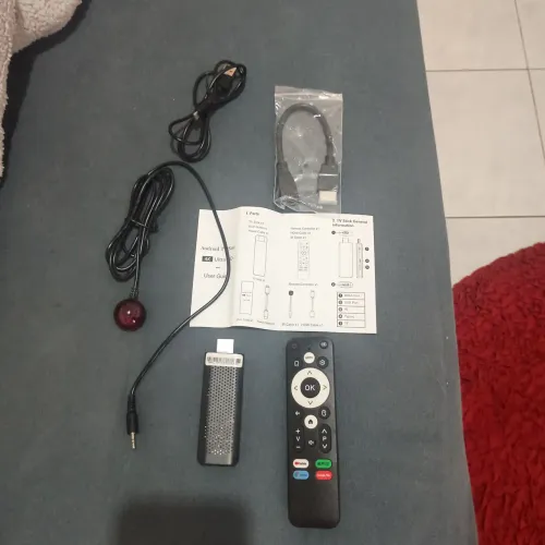 Android TV Stick 4K Ultra HD - Transforma qualquer TV em Smart (Completo + Comando)