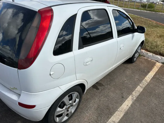 Chevrolet Corsa Hatchback 1.8 MPFI 8V 102cv 5P 2003