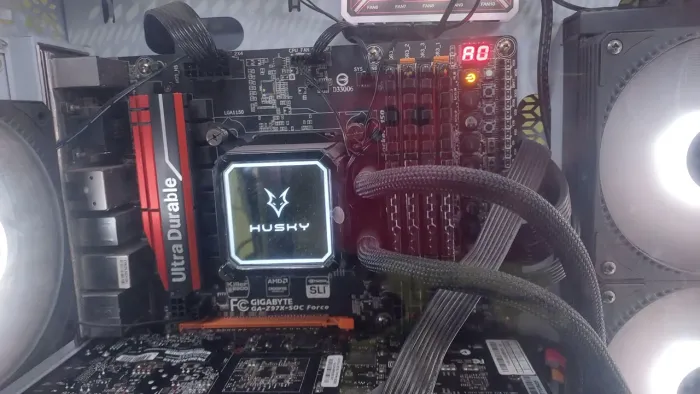 Water cooler husky 240mm + 9 fans
