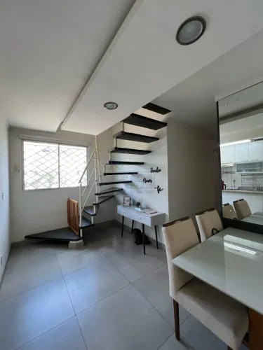 Apartamento cobertura duplex de 111m² com 03 quartos sendo 01 suíte à venda - Condomínio R