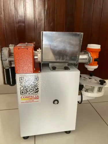 Máquina de Fazer Salgados - COMPACTA PRINT - NOVA - SEM USO