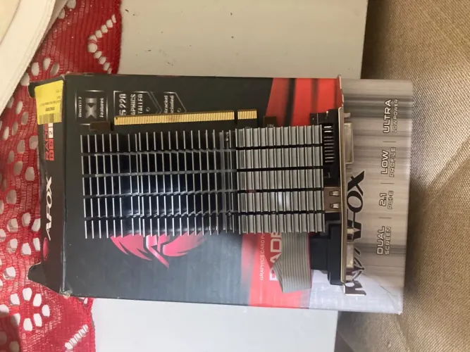 Placa de vídeo r5 220