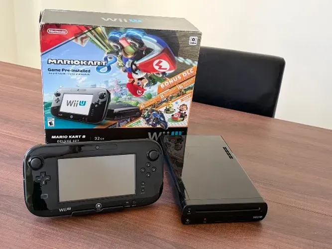 Nintendo Wii U Mario Kart 8 Deluxe Set + Jogos Extras