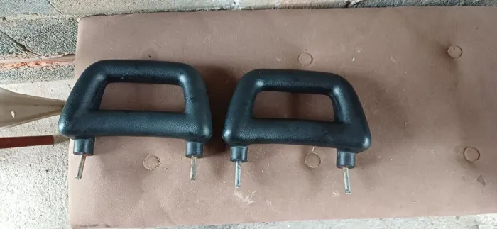 Vendo encosto de cabeça do uno 1.6 e 1.5 R