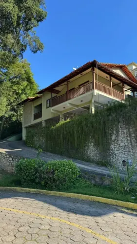 Imóvel para venda e locação com 4 quartos em Sapê - Niterói - RJ
