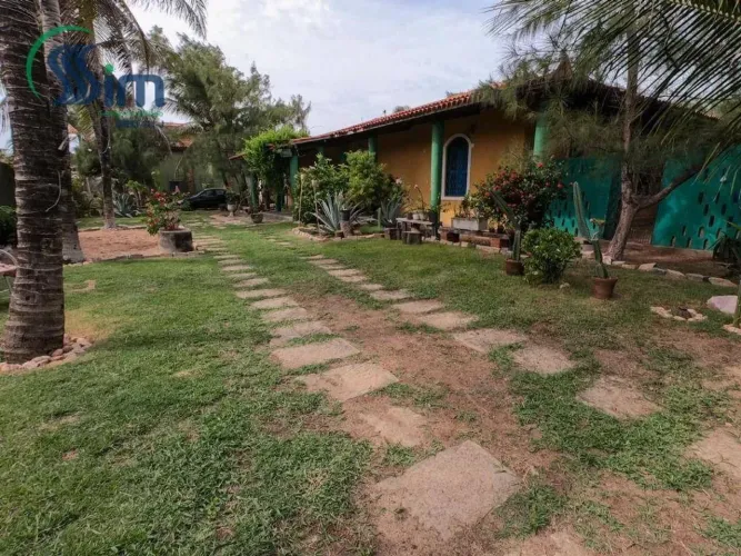 Casa com 8 dormitórios para alugar, 419 m² por R$ 5.782,79/mês - Praia do Futuro - Fortale