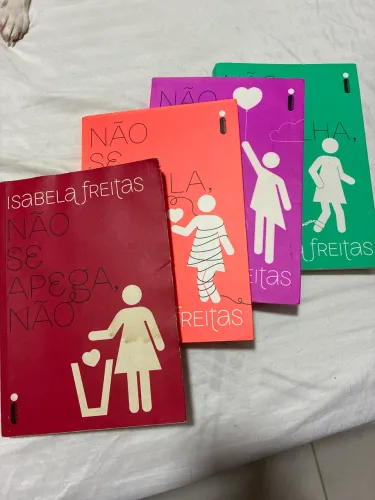 Coleção Isabela Freitas